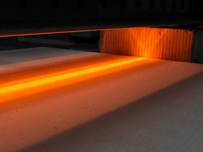 如何選擇焊接技術(shù)？紅外線焊接與激光焊接的深度對比！